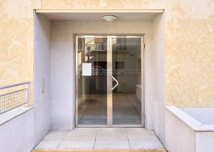 - Parking Gratis Apartment