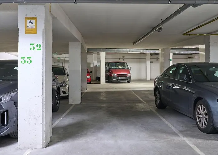 - Parking Gratis Apartment